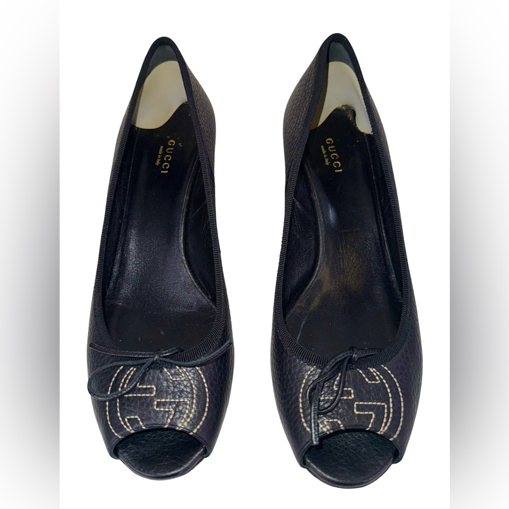 GUCCI SOHO PEEP TOE WEDGE PUMPS IN BLACK LEATHER - Picture 2 of 10